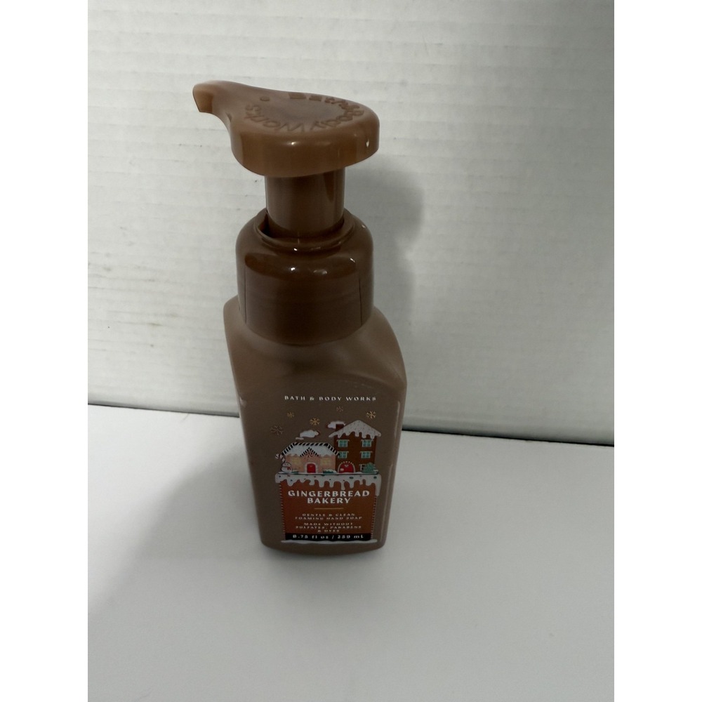 Bath & Body Works Gingerbread Bakery‎ Foaming Hand Soap 8.75oz Holiday Scent New
